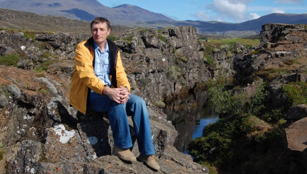 Võru juurtega kollektsionäär Avo Randma on kokku kogunud üle 150 albumitäie kaarte. Kogumishuvi pole sellega raugenud ning mees otsib edasi neid eksemplare, mida veel kätte saada pole õnnestunud. Foto: ERAKOGU